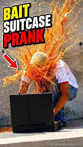 They thought it was free money... 😂 #Prank #Viral