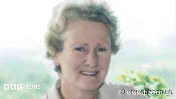 Four arrested over woman's murder 32 years ago