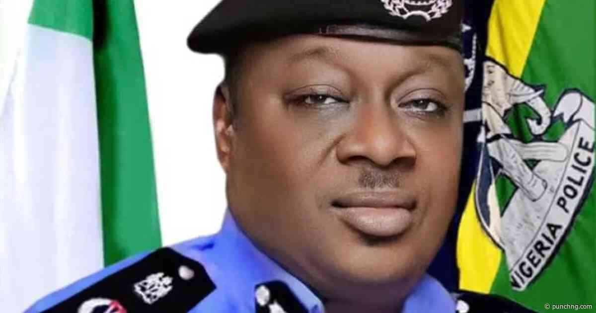 Police bust one-chance robbery, kidnapping syndicate in Rivers, arrest 14 suspects