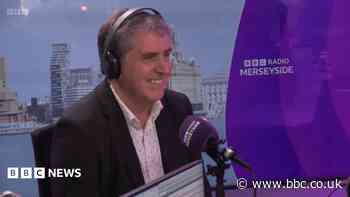 Mayor backs caller's 'bums, not bags' train plea