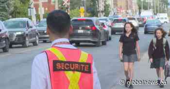 Montreal West parents want crossing guard back at troubled intersection near school