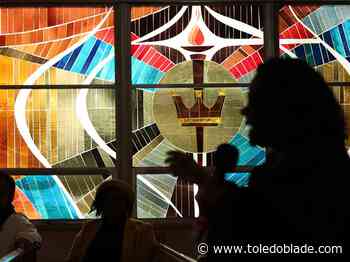 South Toledo church hosts crafts nights