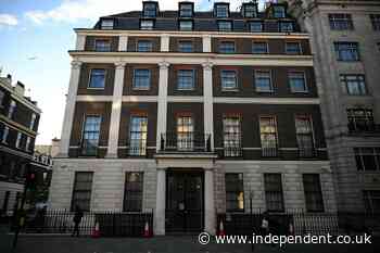 Chinese embassy guards in London alleged to have wielded illegal electroshock batons at protesters