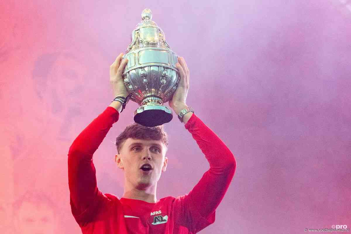 AZ verkoopt Dekker (22) na komst Hoedt aan Eredivisie-club: 'Nieuw hoofdstuk'