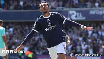 Brighton sign winger Azeez from Millwall