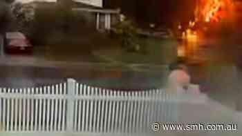The moment a man is struck by lightning – then walks away unharmed