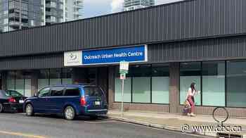 Ahead of municipal election, Kelowna mayor asks feds to shut down supervised consumption site