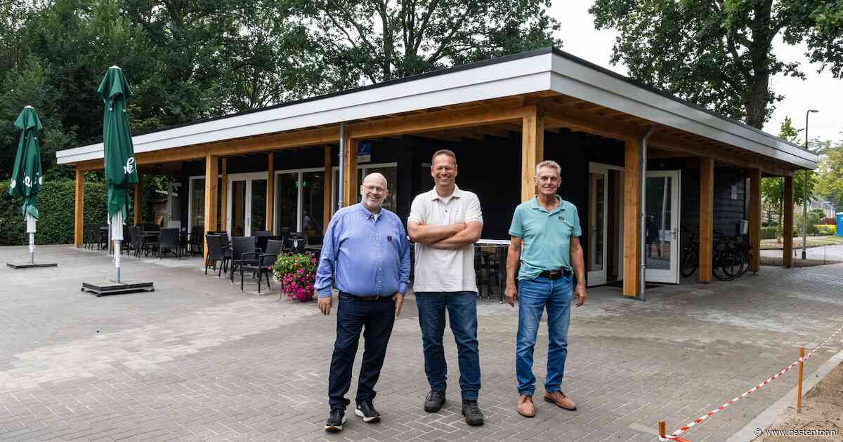 Louche bouwer verdween met bijna twee ton, nu staat het clubhuis van Tennisvereniging Heino er tóch