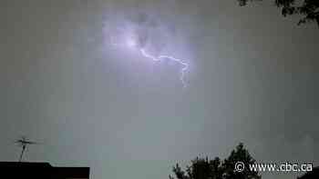Windsor sky dotted with lightning amid Environment Canada storm watch