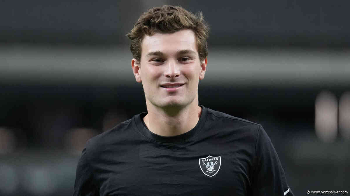 Fernando Mendoza joins increasingly rare club of No. 1 QBs to not start Week 1