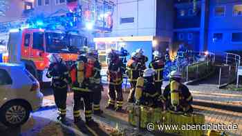 Brandstiftung? Bewohner von Hochhaus in Niendorf flüchten vor Rauch