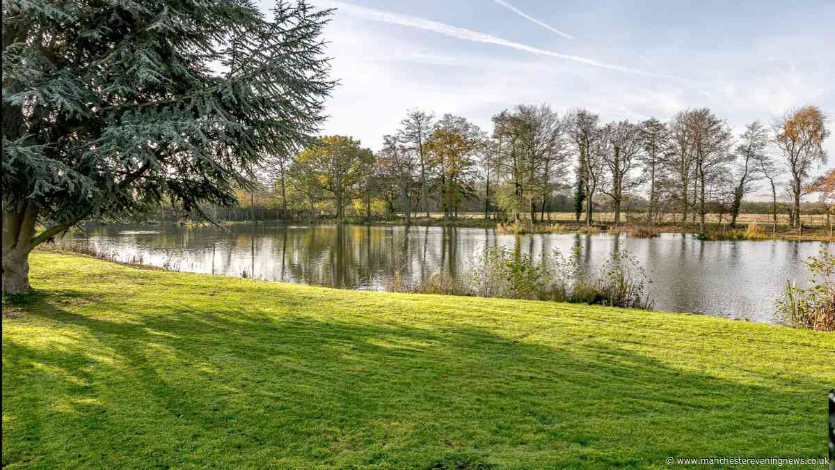 'Gem' Yorkshire cottage with fishing lake has guests returning every year