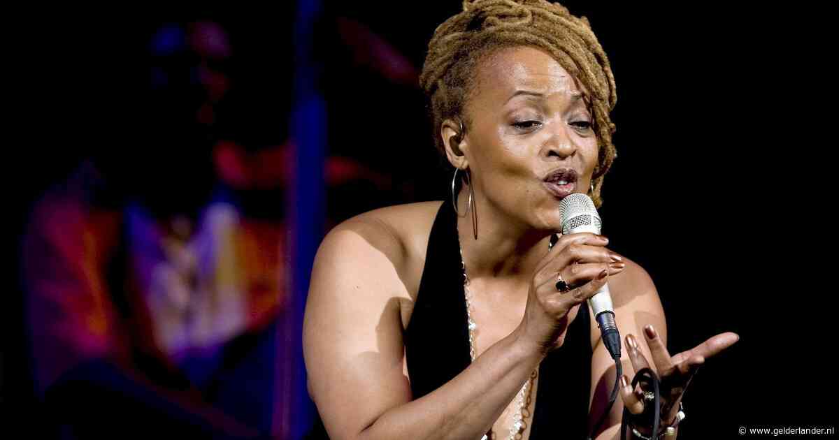 Amerikaanse jazzzangeres Cassandra Wilson (70) overleden
