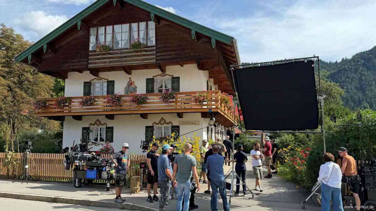 „Frühling" in Bayrischzell: Fans brechen Latte aus Gartenzaun als Souvenir