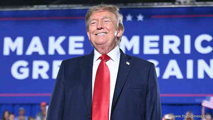 Trump-emblazoned $1 coins go on sale  — and the Mint is charging a major mark-up