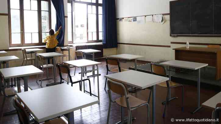 Scuola, il caro benzina pesa anche sui docenti: “Chiediamo un bonus da 200 euro al mese per gli insegnanti fuori sede e i pendolari”