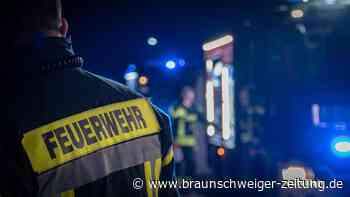 Rauch verursacht Feuerwehreinsatz in Flechtorf: Rettungsdienst behandelt Bewohner