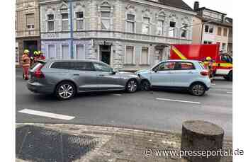 POL-ME: Verkehrsunfall im Kreuzungsbereich - 2609013