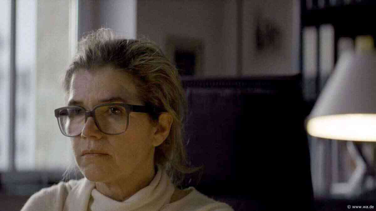 Anke Engelke in ungewohnter Rolle: Arzt ohne Zulassung behandelt kranken Mafioso