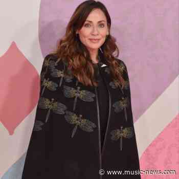 Natalie Imbruglia pushed herself to 'make friends' with Torn and its mega success