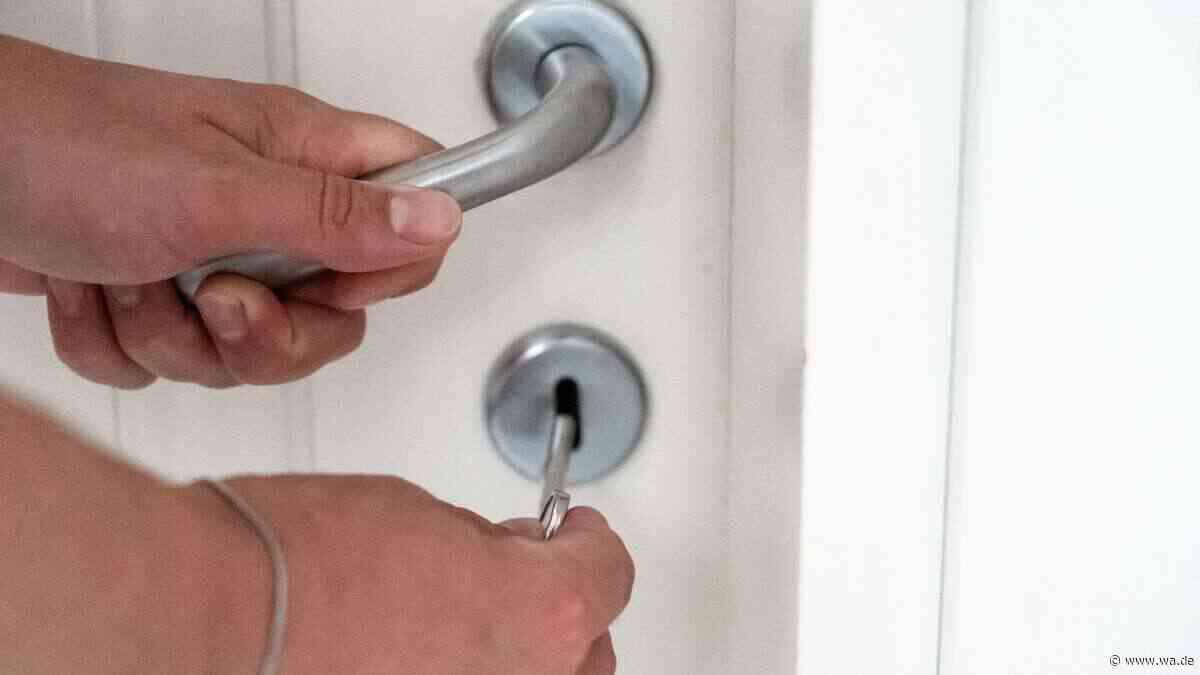 Muss ich die Haustür nachts abschließen? Schutz vor Einbrechern birgt gleichzeitig großes Risiko