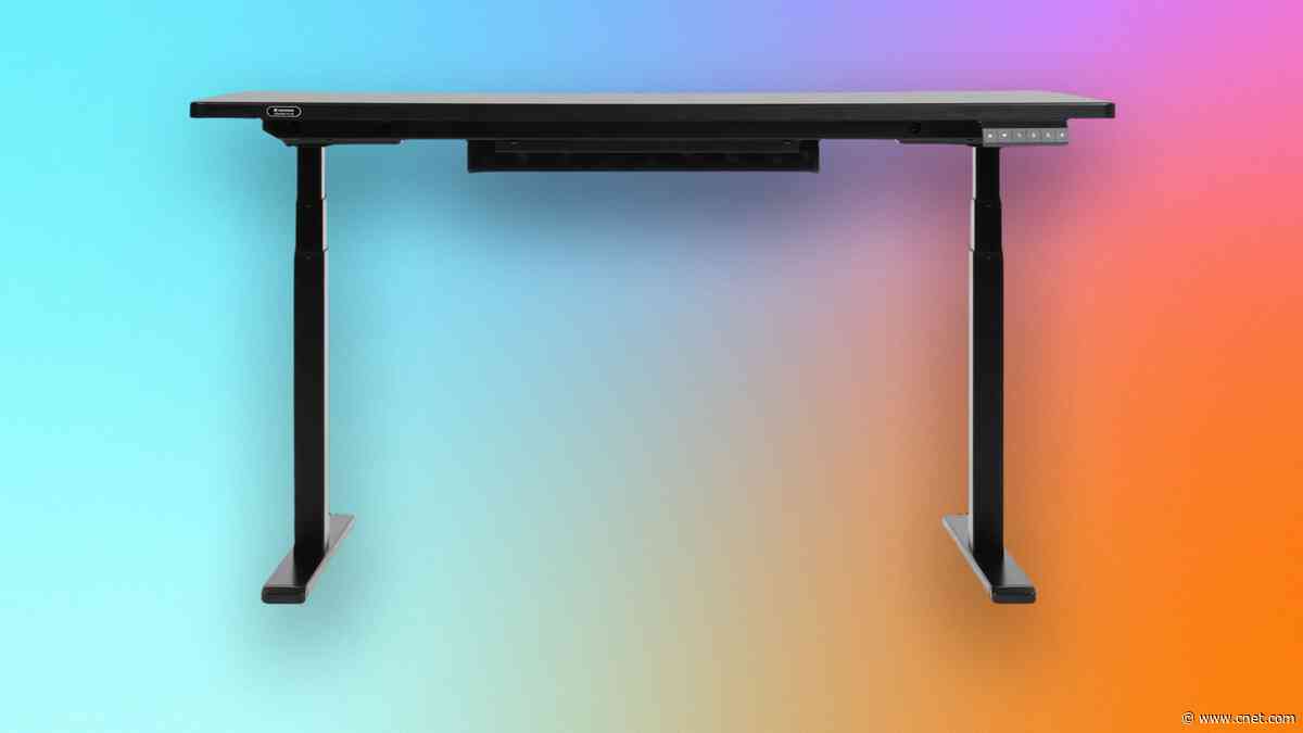 I’m Honestly Shocked Every Gaming Desk Doesn’t Have This Feature