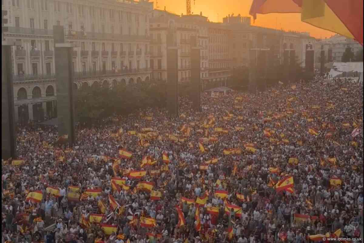 Ceuta Erupts Over Migrants: Protesters Demand 'Expel the Invaders' as Others Say 'We Want To Build a Future'