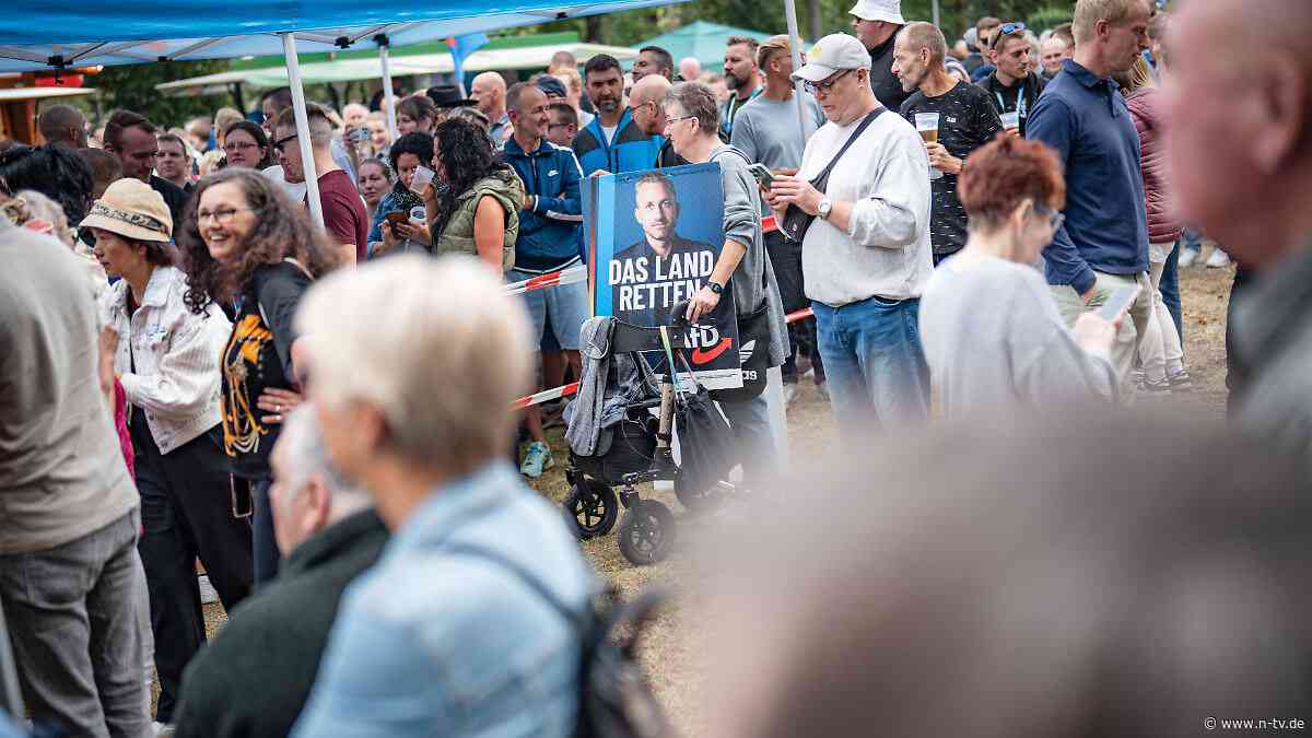 Viele Fälle in Sachsen-Anhalt: Rechte Streamer gehen bei AfD-Veranstaltungen regelmäßig auf Medienschaffende los
