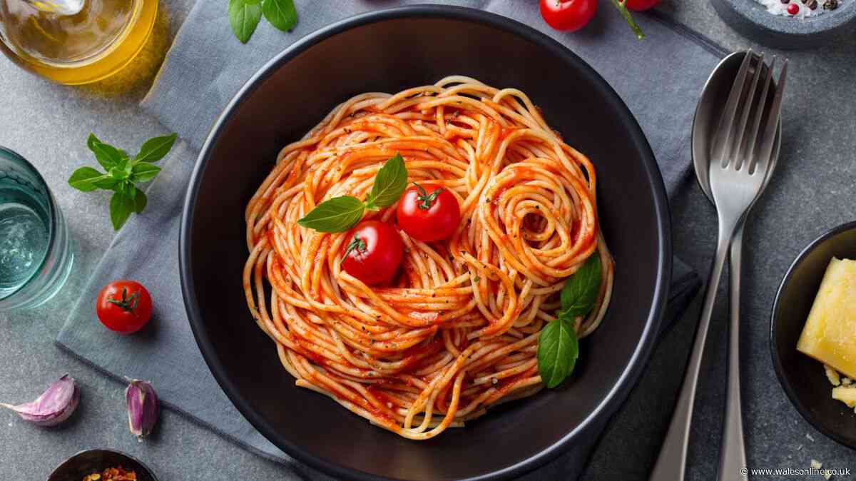 'World's best' pasta sauce recipe has just three ingredients and requires no effort