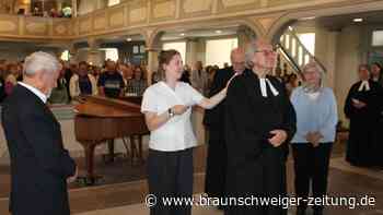 Bei diesem Gifhorner Abschied reichten Kuchen und Würstchen nicht