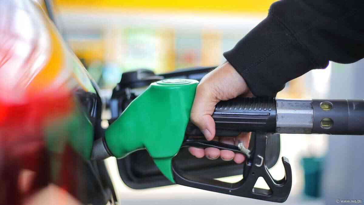 Preis für Super E10 auf Rekordhoch: So können Sie jetzt beim Autofahren sparen