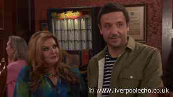 Coronation Street star announces exit as ITV cast members rally round