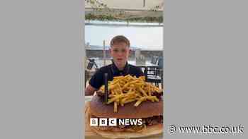How will young food influencer overcome social media ban?