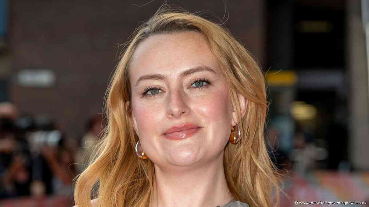 Amelia Dimoldenberg announces future of Chicken Shop Date in personal statement