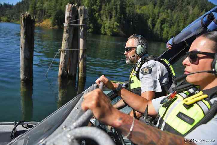Peacekeeping on the river: RCMP monitor Fraser on Indigenous jet boat in Chilliwack