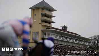 Horse racing returns to course after almost a decade