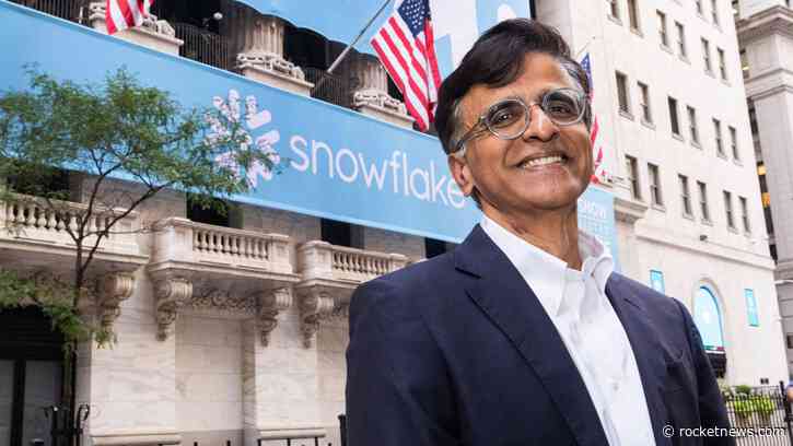 Snowflake spikes 22% on healthy results and AI coding momentum
