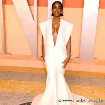 Kelly Rowland sends support and advice to KATSEYE as members step back for their mental health