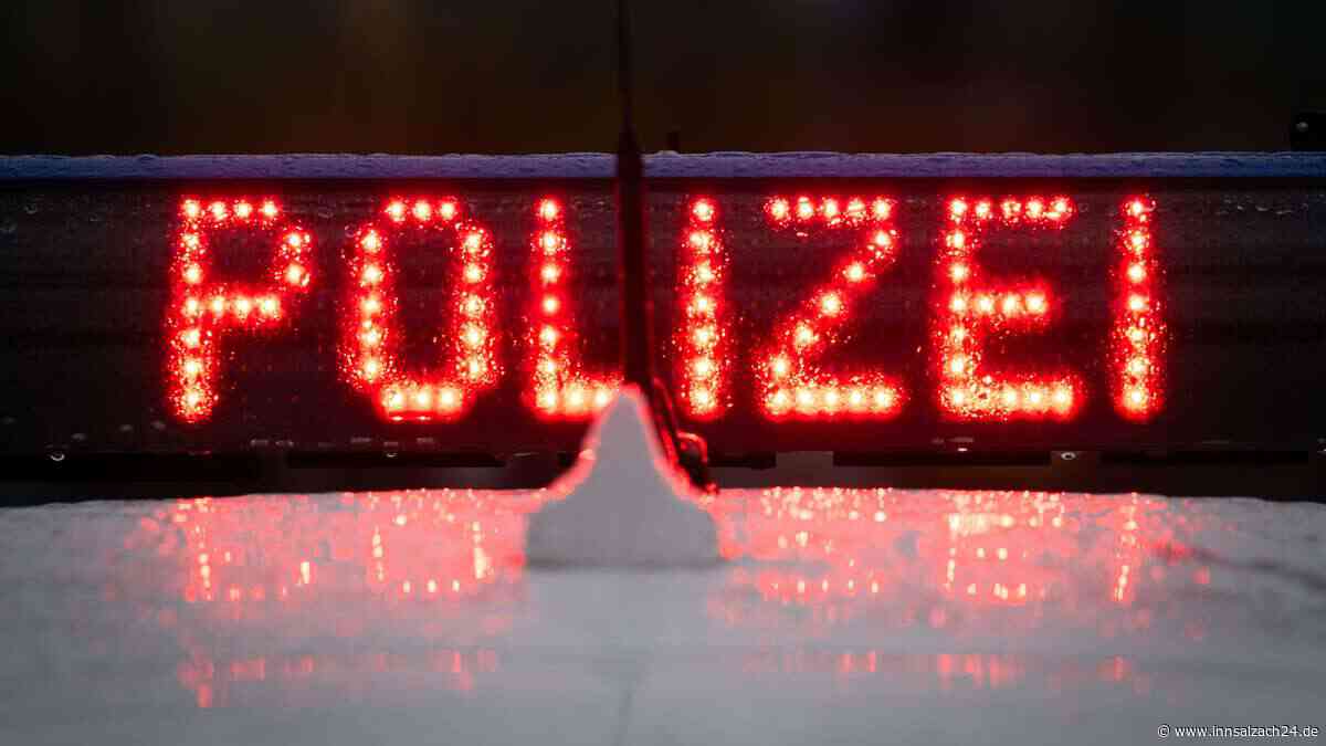 Unfall auf St2092 bei Polling: Junge Frau (27) verletzt – viel Ärger für beteiligte Autofahrer