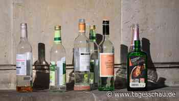 Junge Menschen trinken seltener Alkohol - Rauschtrinken weiter beliebt