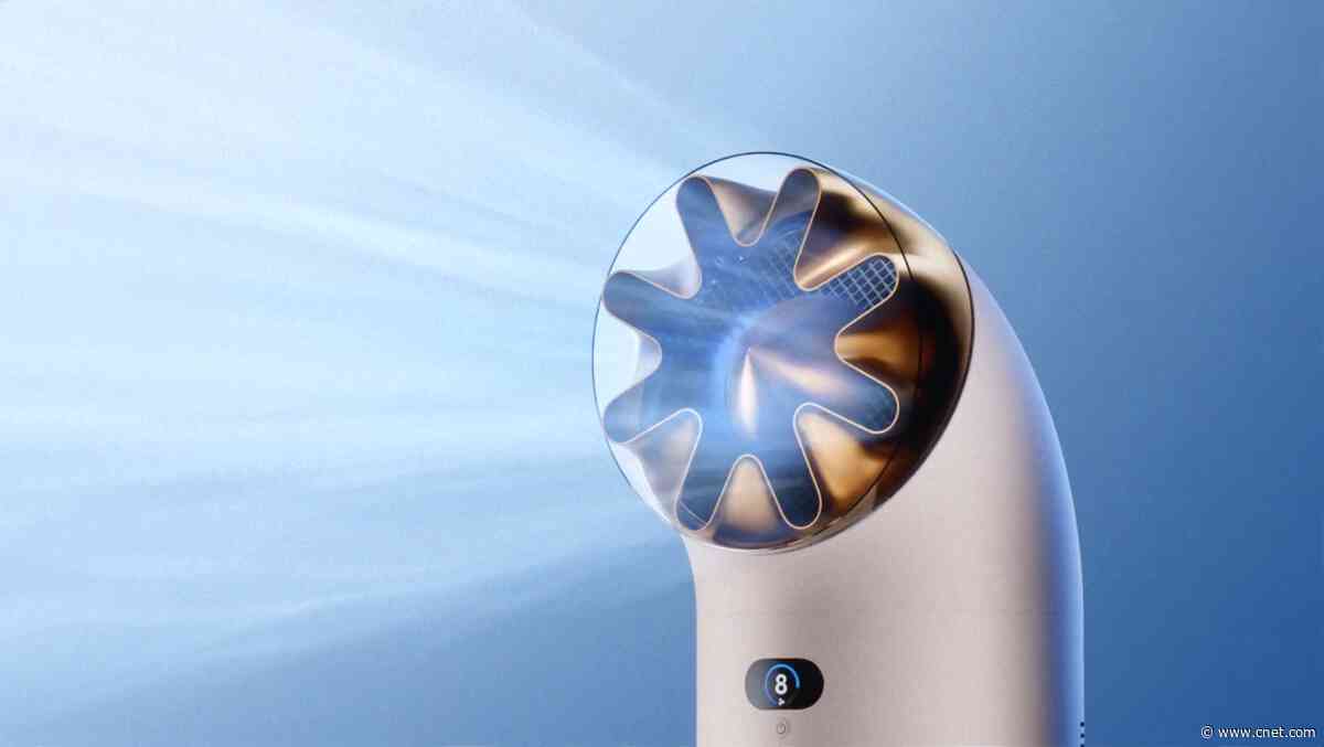Dyson’s Huge Pipe-like Air Purifier Moves Like a Dune Sandworm and Blows Air Across the Room 
