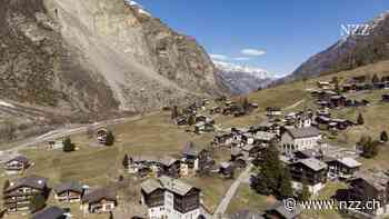 In der Walliser Gemeinde Randa droht ein Gletscherabbruch am Weisshorn