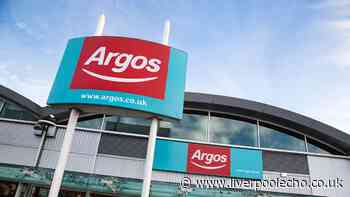 Argos shoppers nab 'inviting' £18 autumn wreath with 'velvety pumpkins'