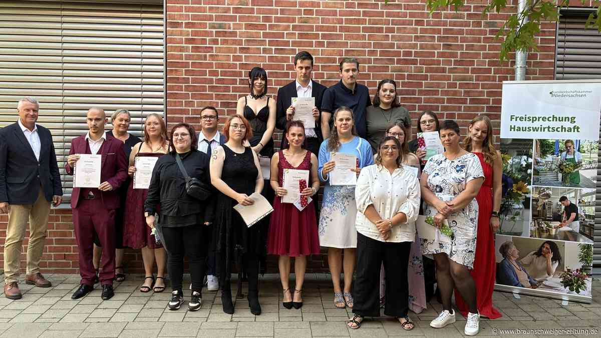 Ein Geschirrtuch zum Abschied, einen Job in der Tasche: 20 Braunschweiger am Ziel