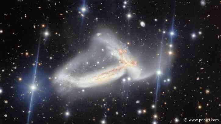 High school students spot two spiral galaxies colliding in Hawaiian constellation