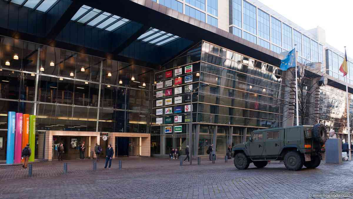 Man opgepakt op Belgisch station die kalasjnikov onder babykleertjes verstopte