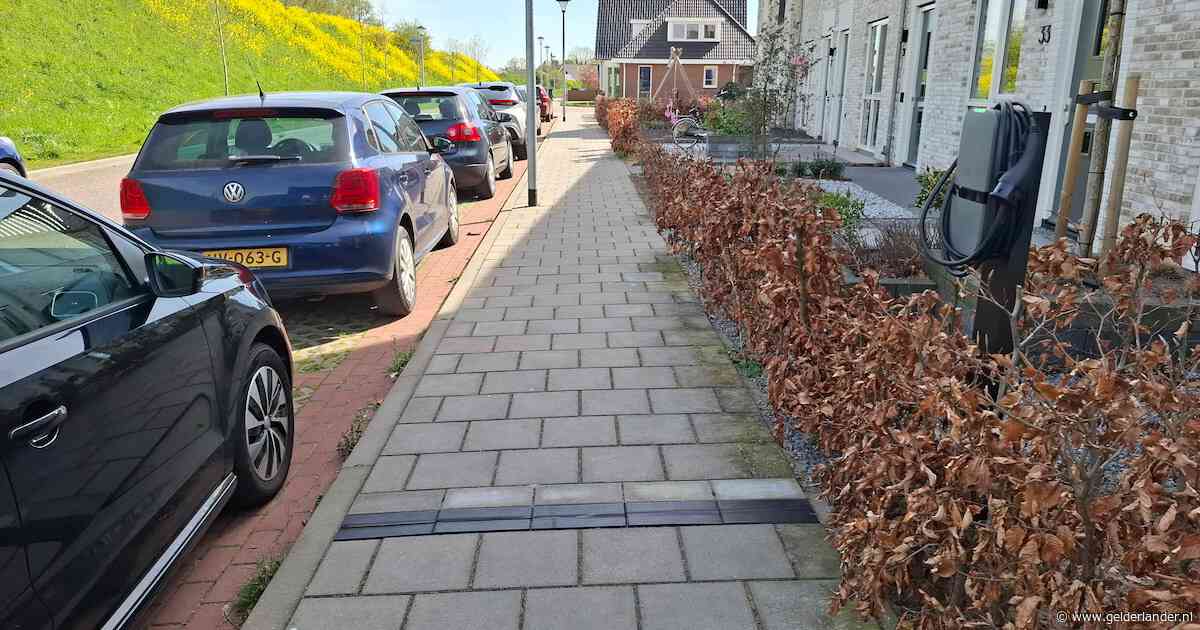Geen oprit, wel thuisladen: Arnhem staat kabelgoot definitief toe
