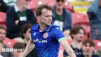 Fylde sign Chesterfield's Butterfield on loan