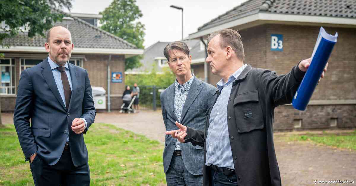 Minister van Asiel en Migratie ziet het ‘azc van de toekomst’ in Grave: ‘Vanaf dag één meedoen in de maatschappij’