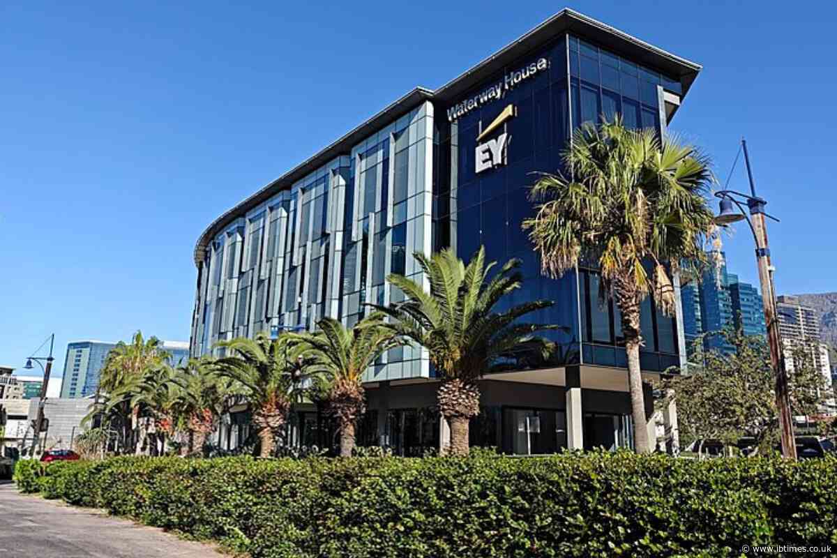 EY Is Betting $100M on Human Workers, Giving Them Up to $25,000 Bonuses for Skills AI Can't Replicate